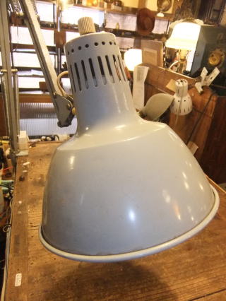 �X�C�x�����C�g �A���e�B�[�N�Ɩ��@�����v�@���C�g�@�g������